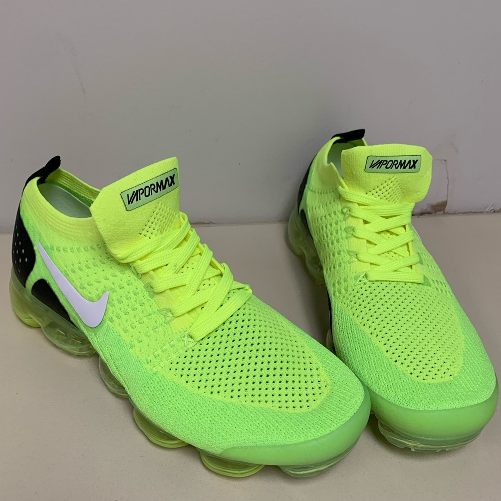 Nike vapormax flyknit ultra Neon men sz 8.5